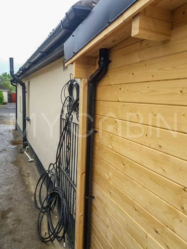 Log Cabin Extension Connection